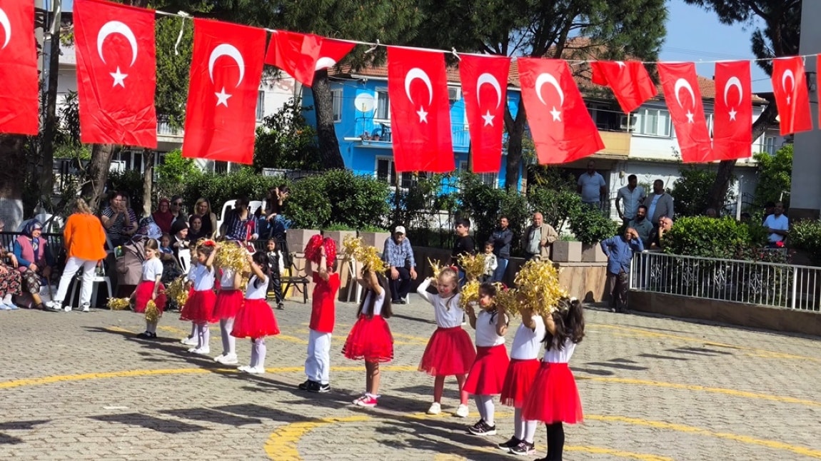 23 Nisan Ulusal Egemenlik ve Çocuk Bayramı